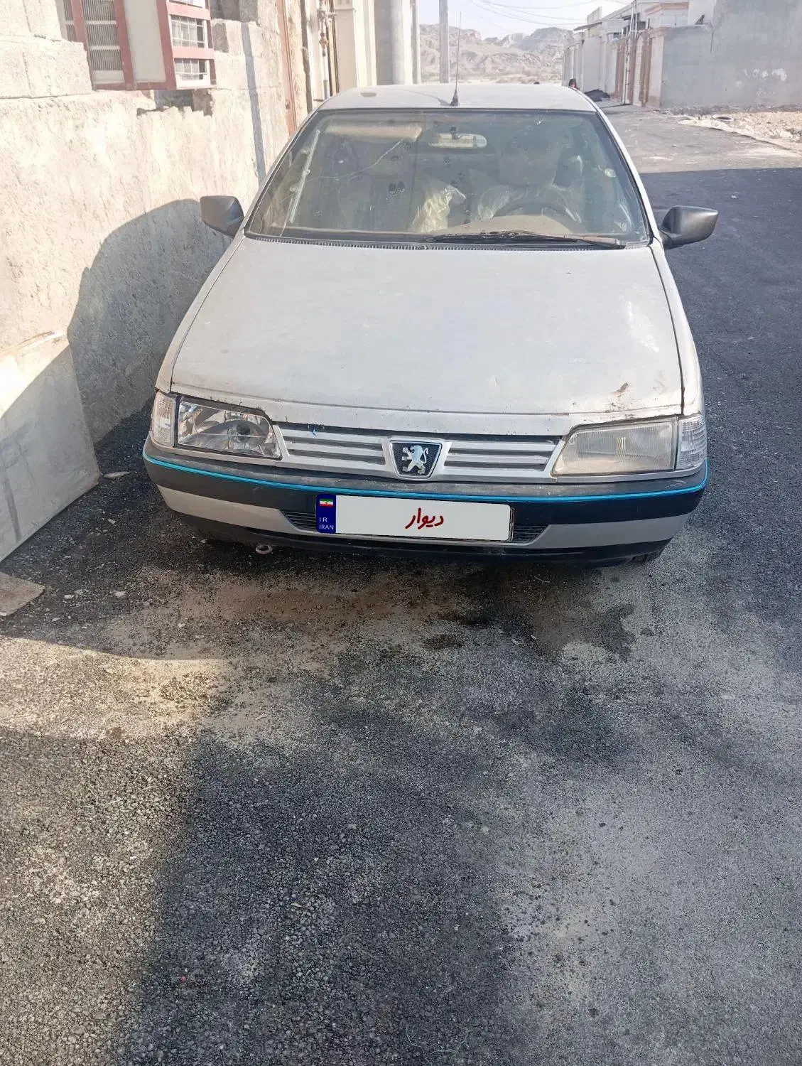 پژو 405 نقره ای مدل 1389 تو کرم موتور زیمنس بی رنگ|خودرو سواری و وانت|بندرعباس, |دیوار