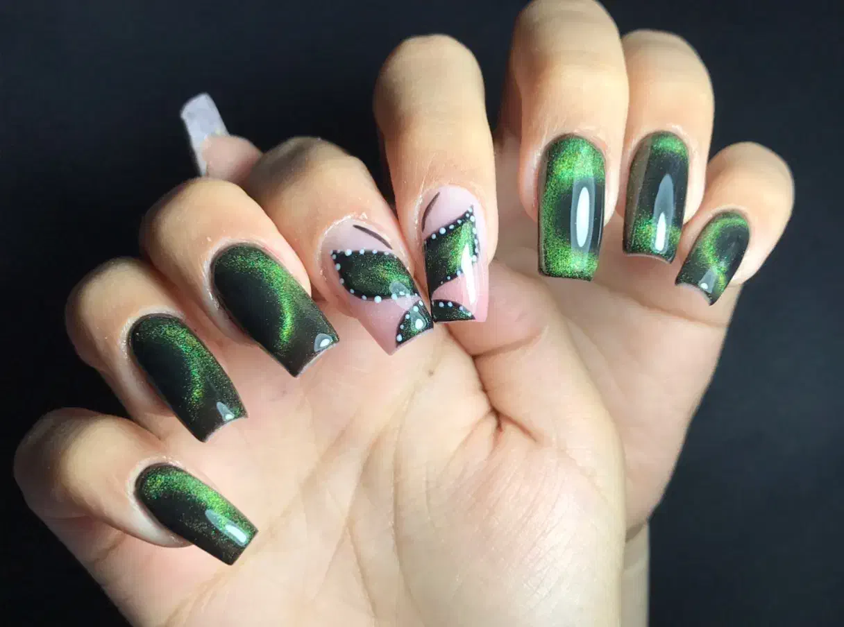 کاشت ناخن(ترمیم،آموزش اصولی)|خدمات آرایشگری و زیبایی|مشهد, بهمن|دیوار