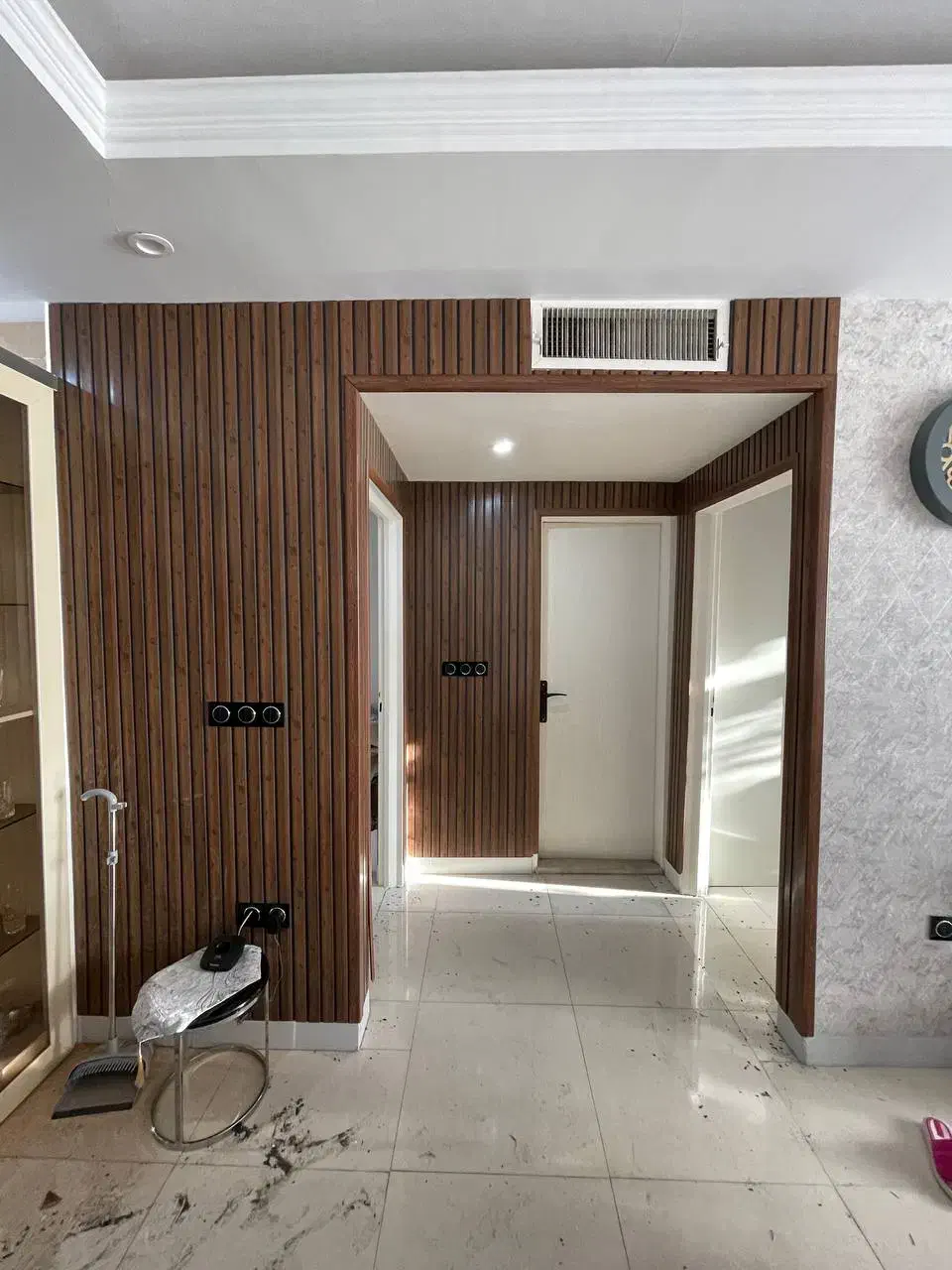 نصب نصاب قرنیز،نصاب قاب بندی،نصاب ترمووال، کفپوش|خدمات پیشه و مهارت|فردیس, منظریه|دیوار