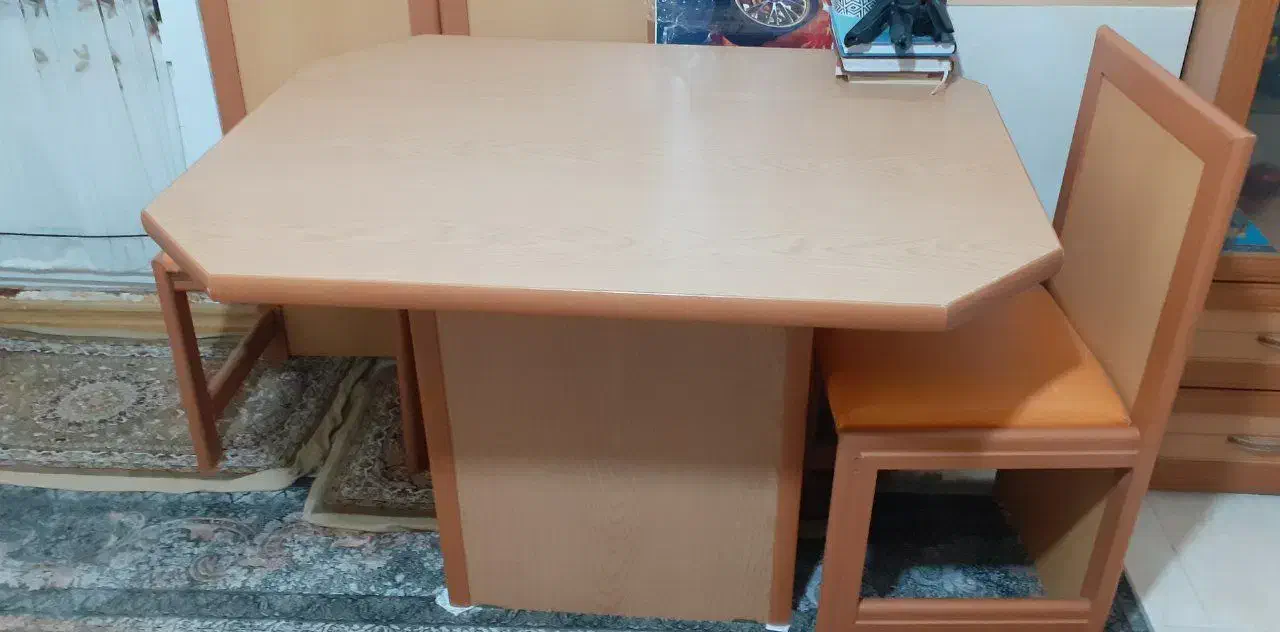 میزغذاخوری۴نفره جنس ام دی اف اصلا استفاده نشده|میز و صندلی غذاخوری|قم, پردیسان|دیوار