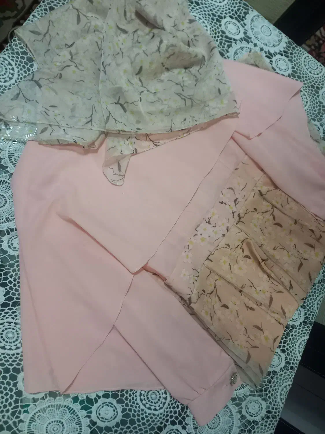 لباس دخترانه|لباس|بیرجند, |دیوار