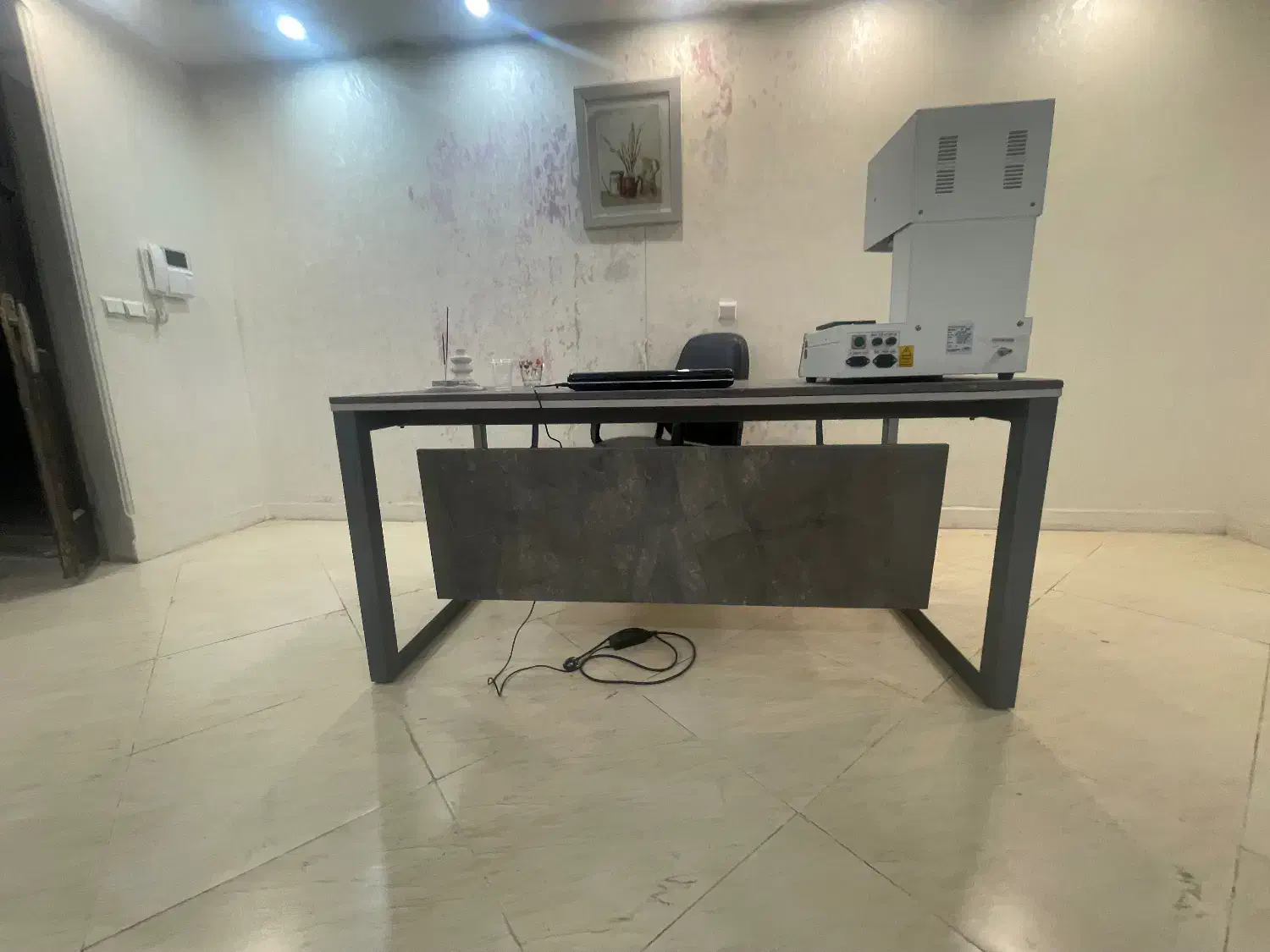 فروش میز /مبل/پرده زبرا|مبلمان خانگی و میز عسلی|هشتگرد, شهرک بار و بن|دیوار