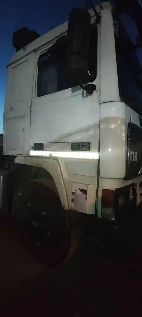 Volvo f 12|خودرو سنگین|بندرعباس, |دیوار