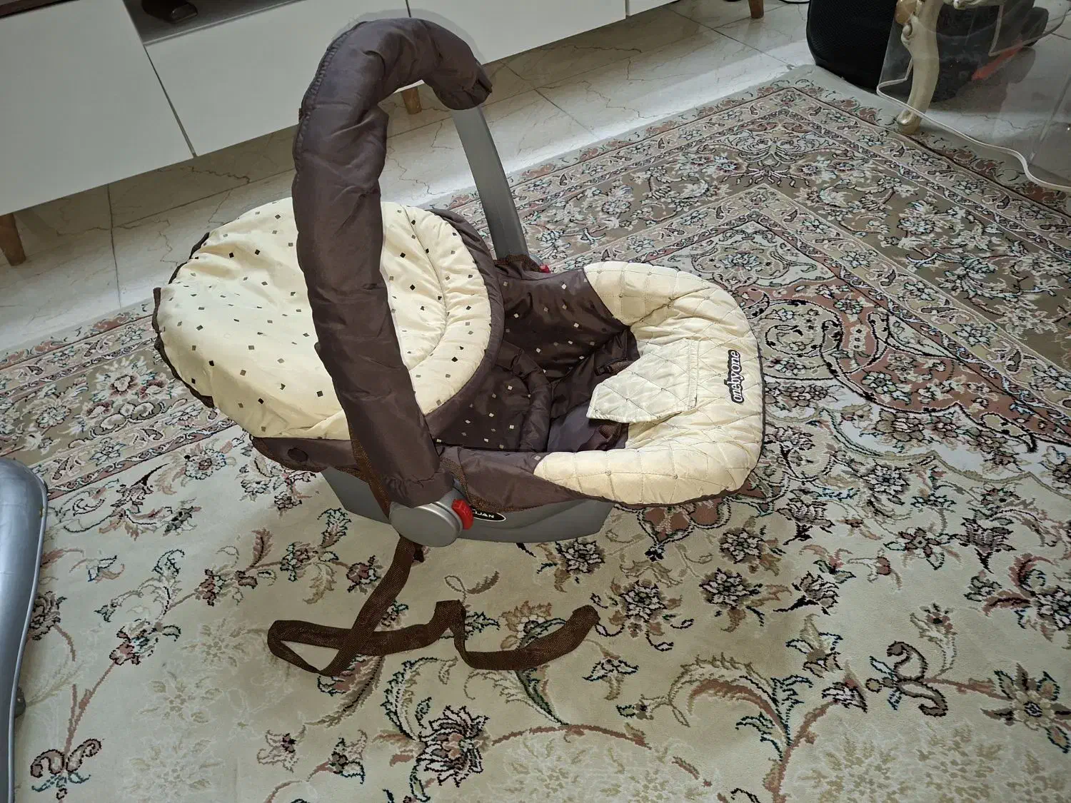 کریر و رورئک|کالسکه و لوازم جانبی|تهران, خزانه|دیوار