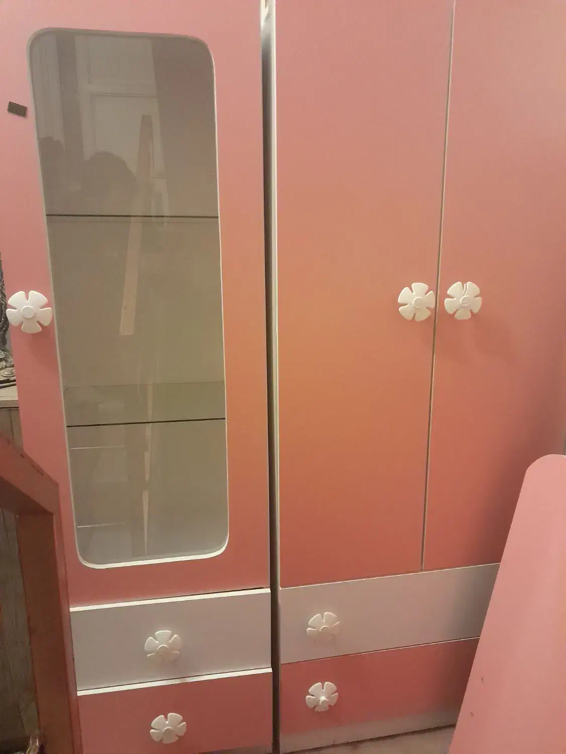 کمد کودک بدون زده و بدون خط وخش تمیز و سالم|اسباب و اثاث بچه|اسکو, |دیوار