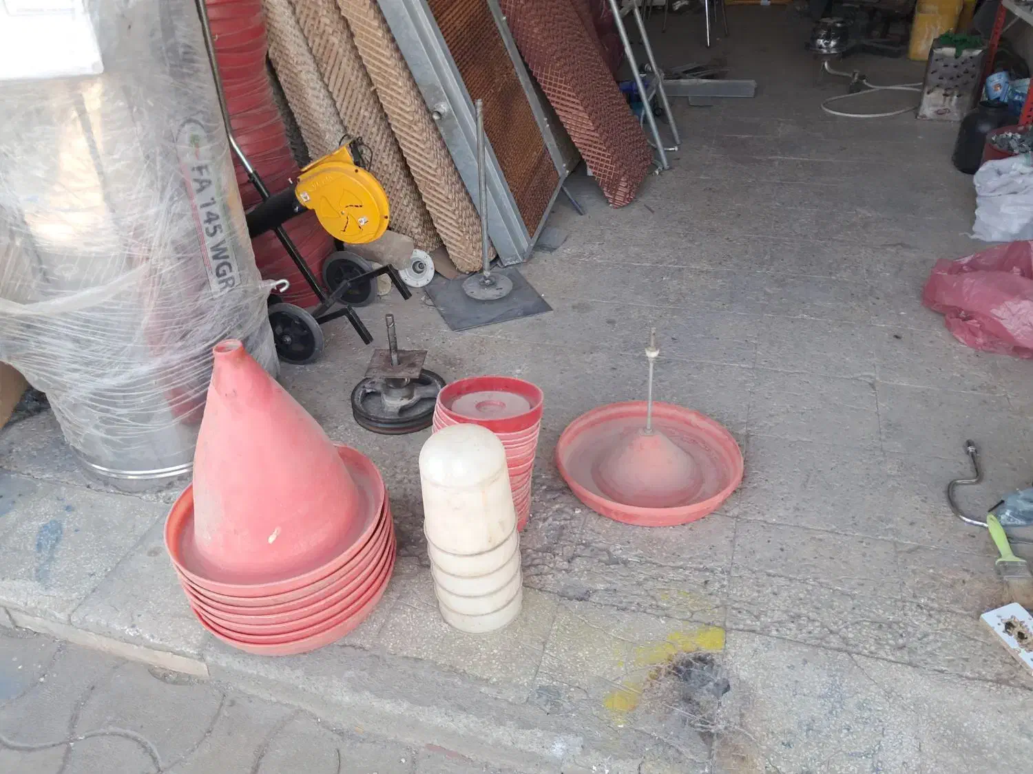 لوازم مرغداری صفر تا صد.|عمدهفروشی|سبزوار, اسلام آباد|دیوار