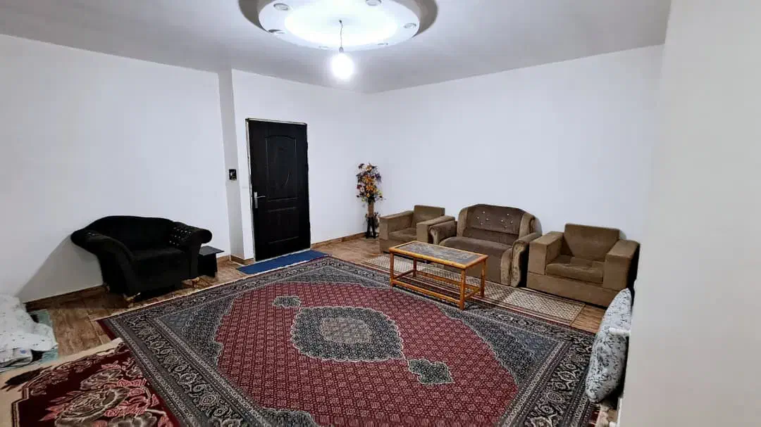 سوئیت دوخوابه با پارکینگ اختصاصی|اجارهٔ کوتاهمدت آپارتمان و سوئیت|رشت, حومه رشت|دیوار