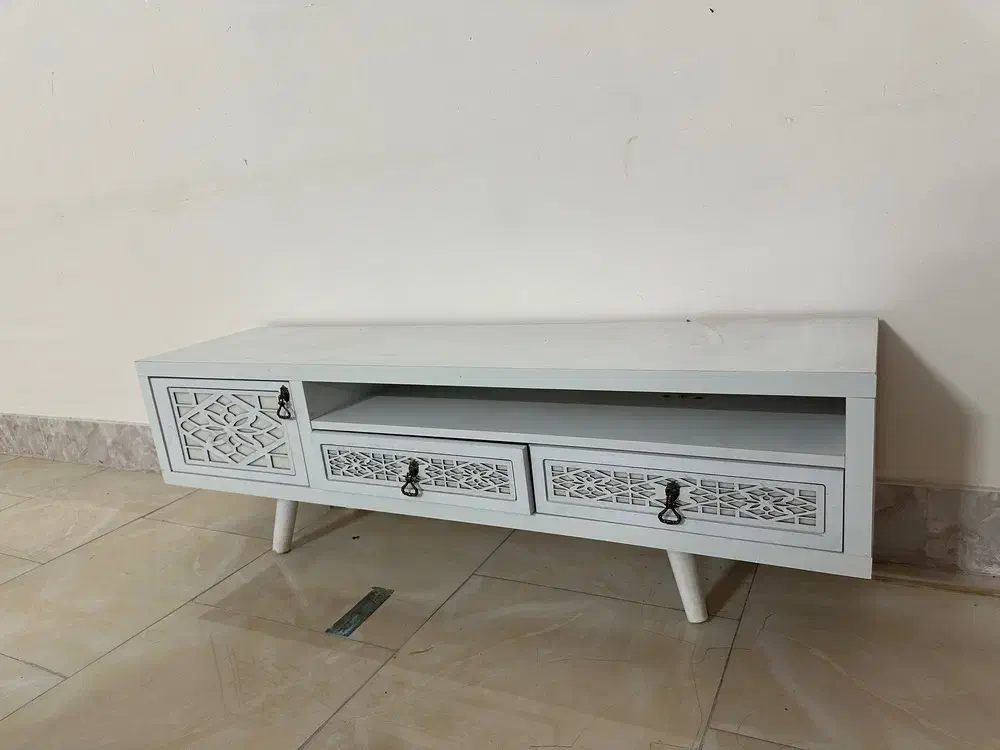 میز تلویزیون|میز تلویزیون|نیشابور, گمنام غربی|دیوار