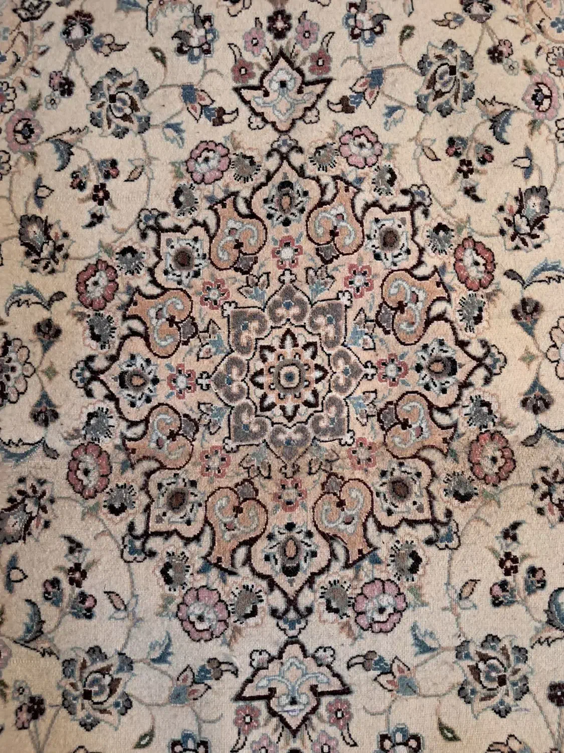 قالی دست بافت|فرش|قیامدشت - خاورشهر, |دیوار