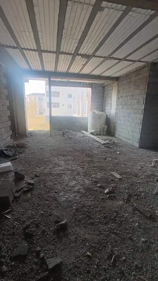 واحد ۸۱متری طبقه اول با اسانسور نوساز|فروش آپارتمان|رودسر, |دیوار