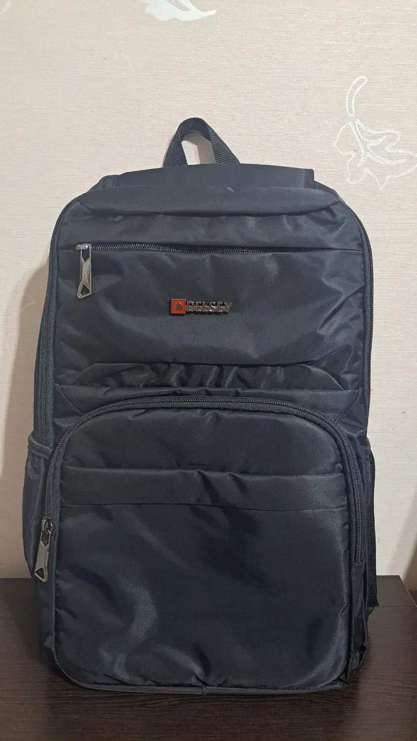 کوله پشتی|کیف، کفش، کمربند|کاشان, مفتح|دیوار