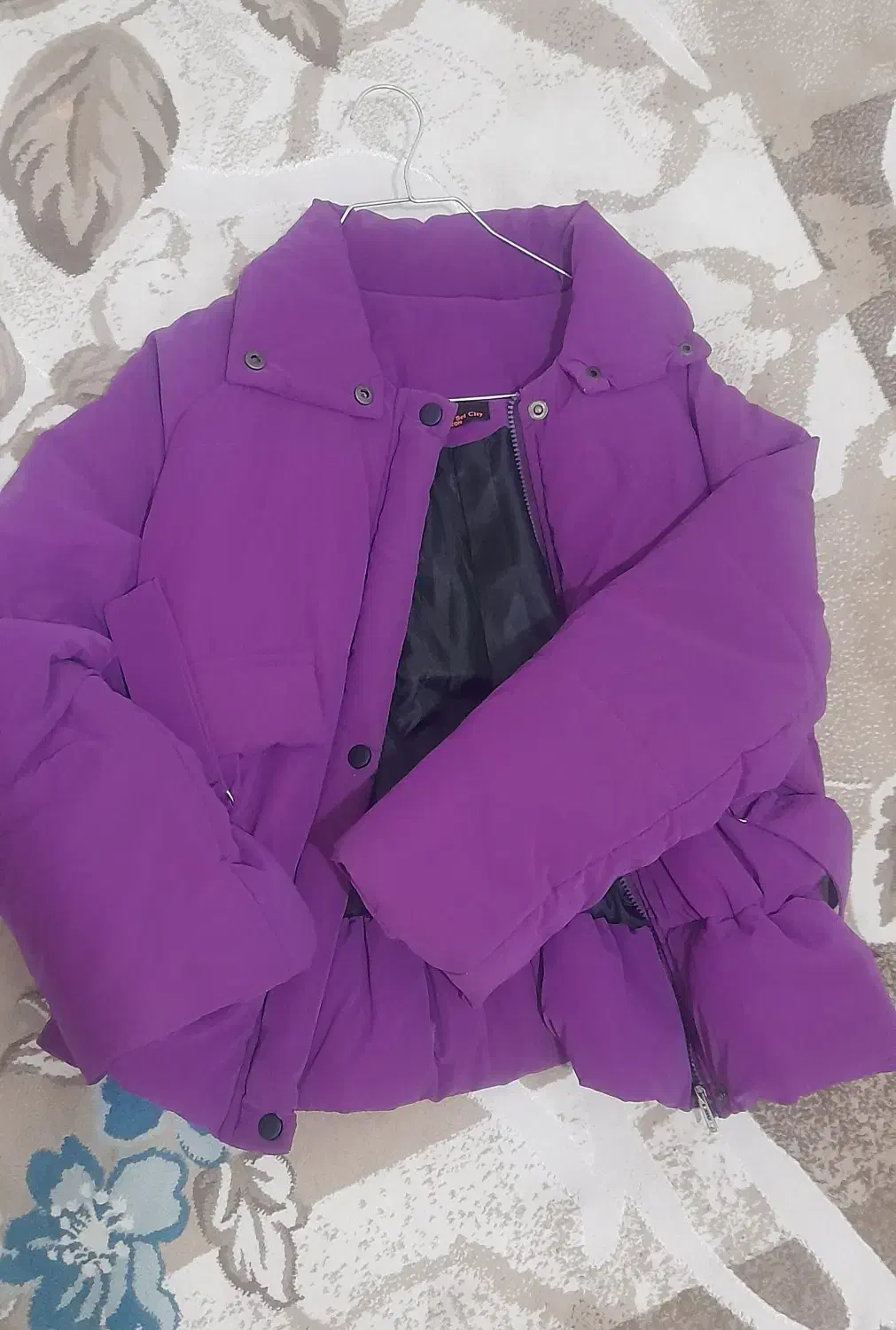 کاپشن|لباس|پرند, فاز ۴|دیوار