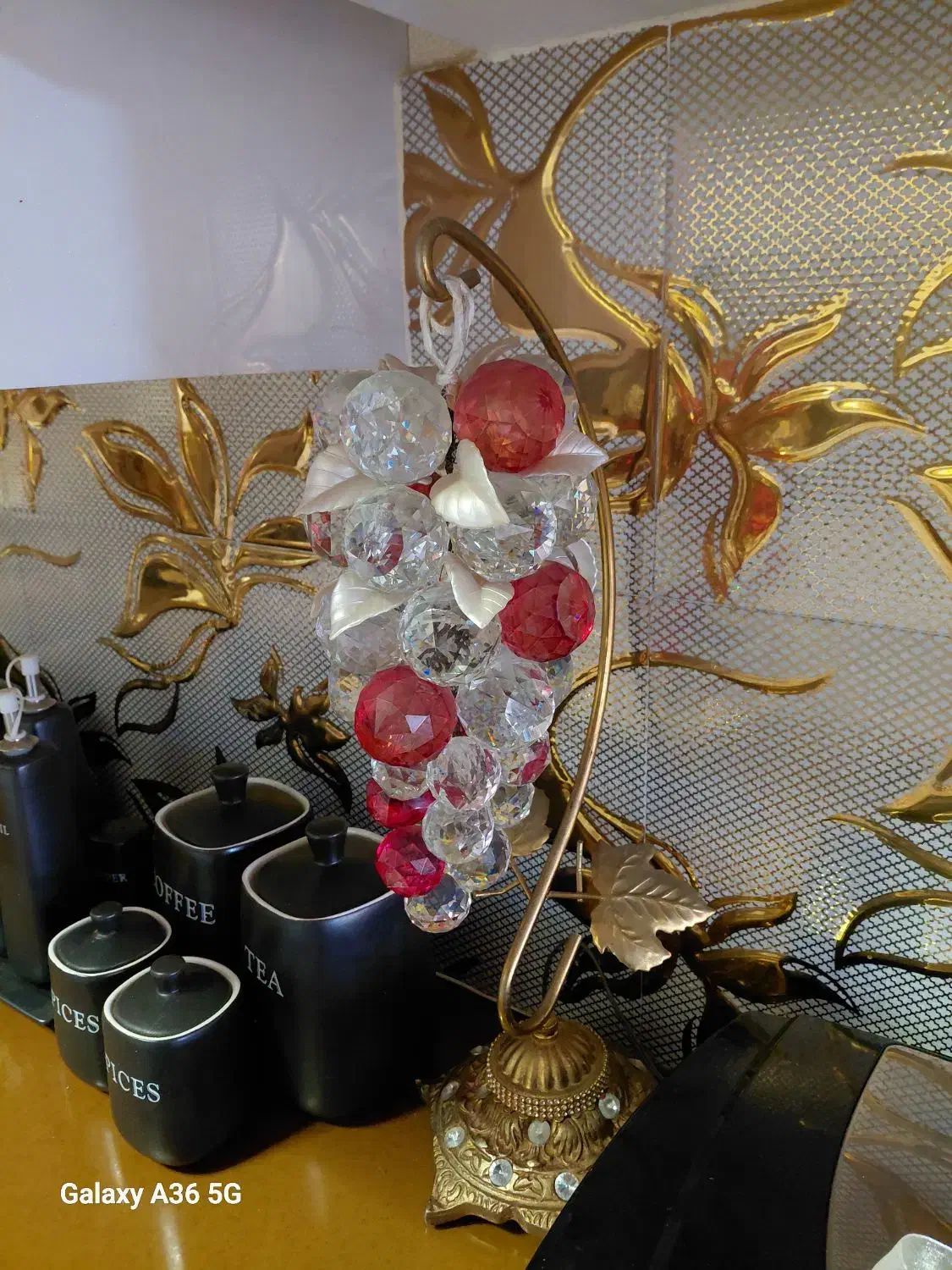 انگور کریستالی پایه برنز زیبا|مجسمه، تندیس، ماکت|قم, بنیاد|دیوار