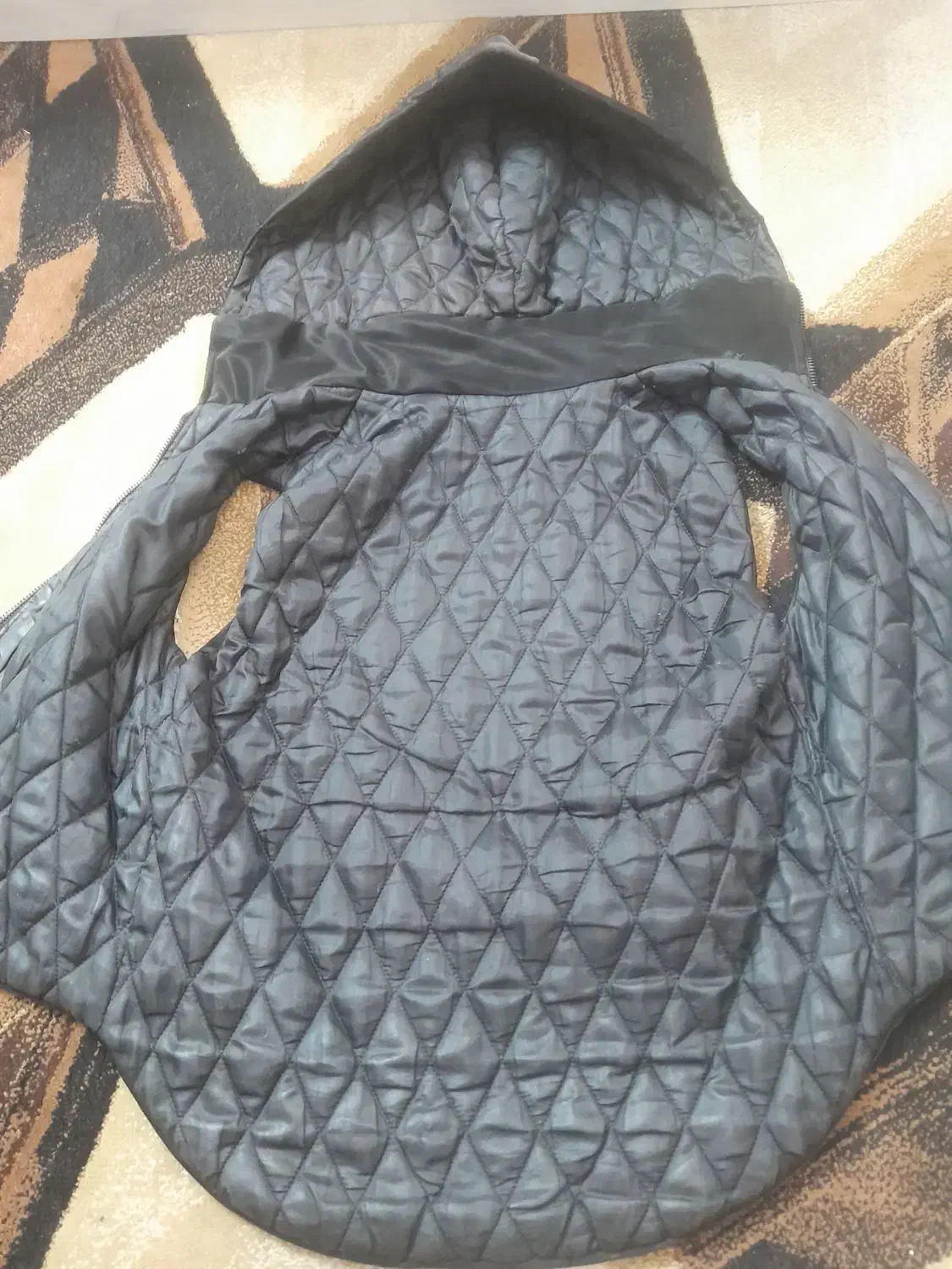 پافر|لباس|شیراز, نصر|دیوار