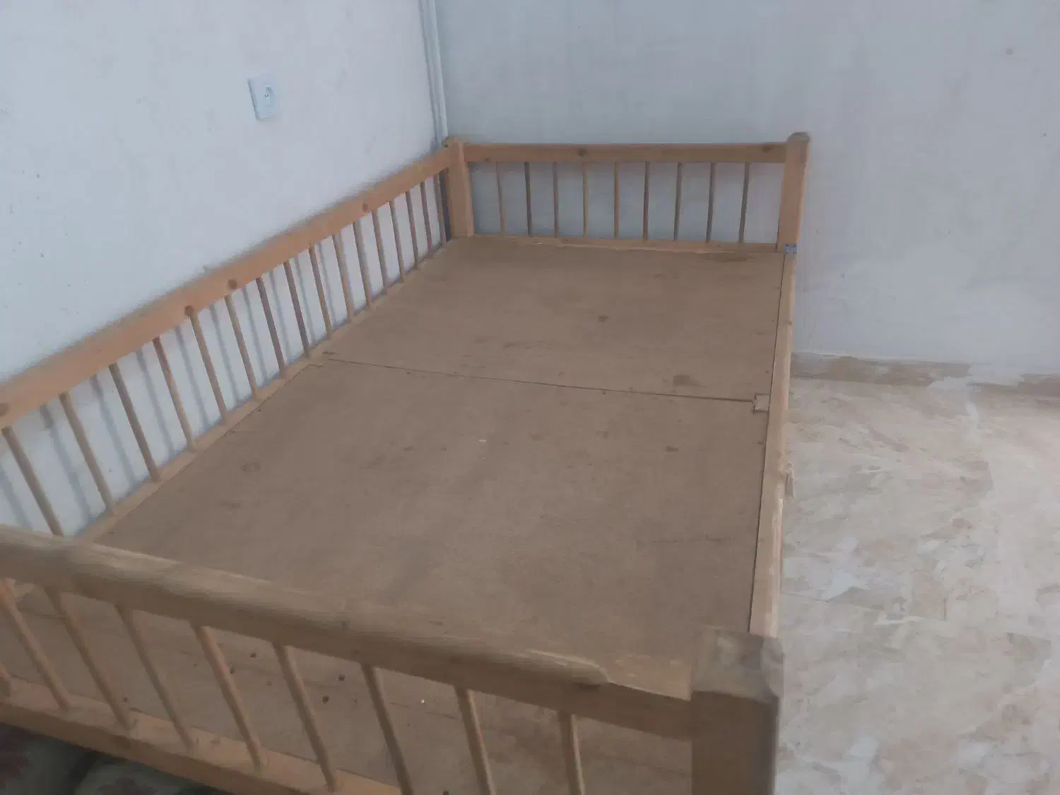 تخت چوبی نو مخصوص خانه ورستوران|مبلمان خانگی و میز عسلی|اسلام‌‌آباد غرب, |دیوار