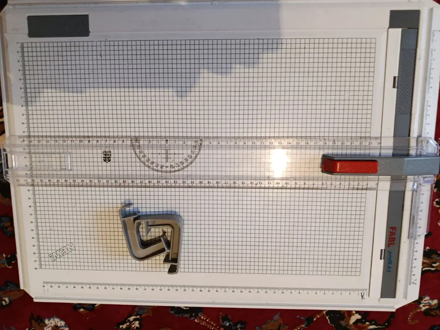 تخته رسم کاملن نو و بدون اسیب|لوازم التحریر|زرند, |دیوار