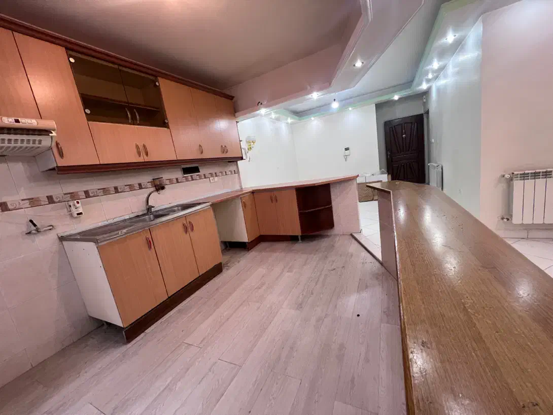 ۶۵ متری/۱۶ متری اول جنوبی/زوج یا مجرد موجه خانم