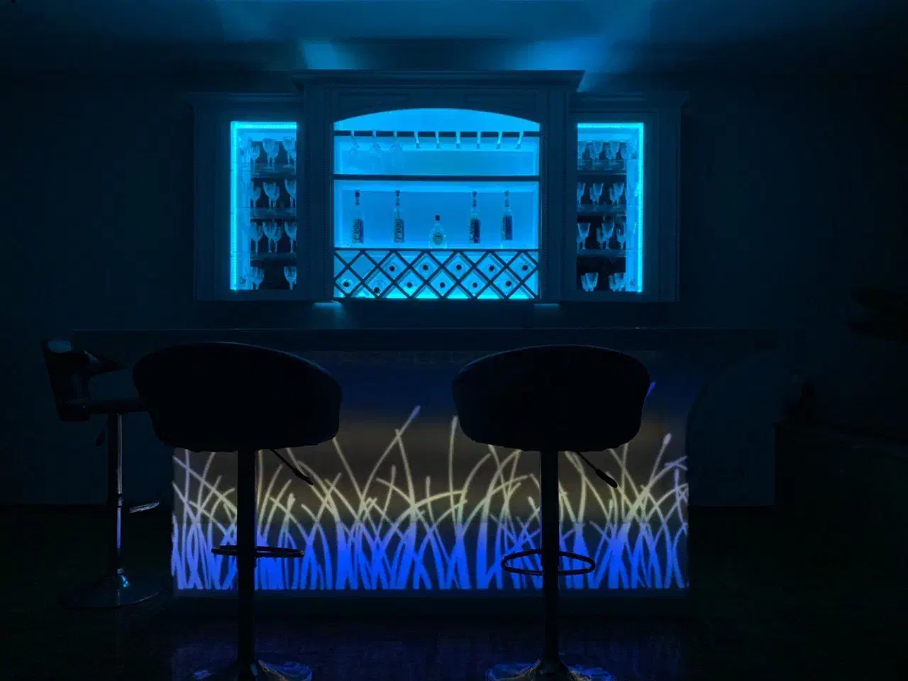 میز بار و شلف|بوفه، ویترین، کنسول|رشت, گلباغ نماز|دیوار