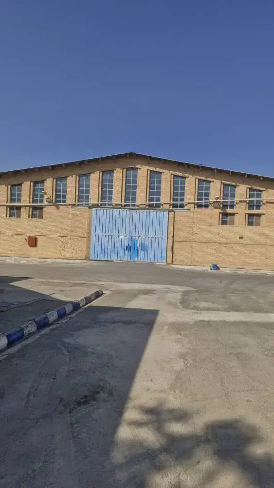 سوله با برق ۱۵۰ امپر|اجارهٔ دفتر صنعتی، کشاورزی، تجاری|چهارباغ, |دیوار