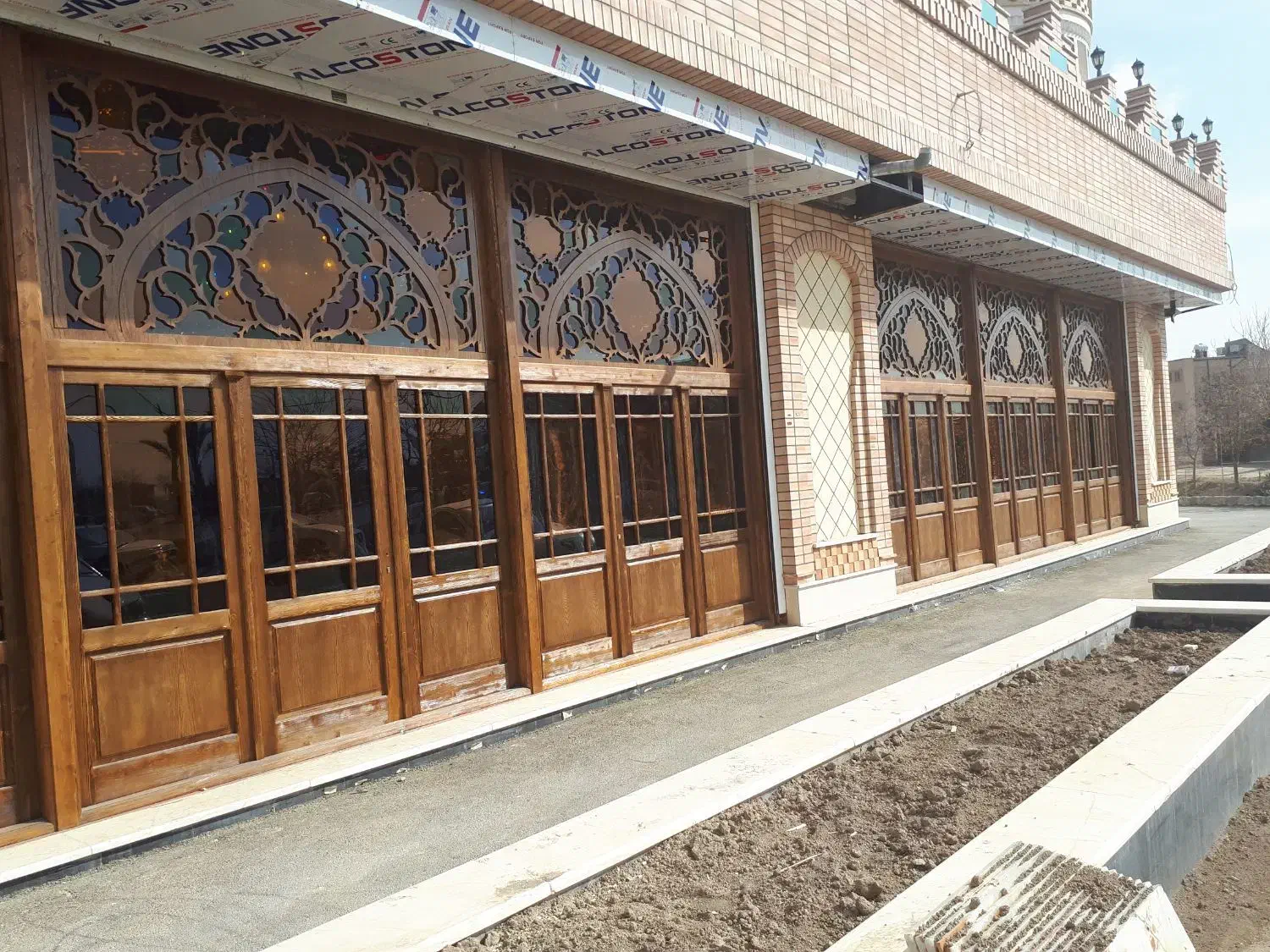 ساخت درب و پنجره سنتی چوبی|مصالح و تجهیزات ساختمان|برخوار, |دیوار