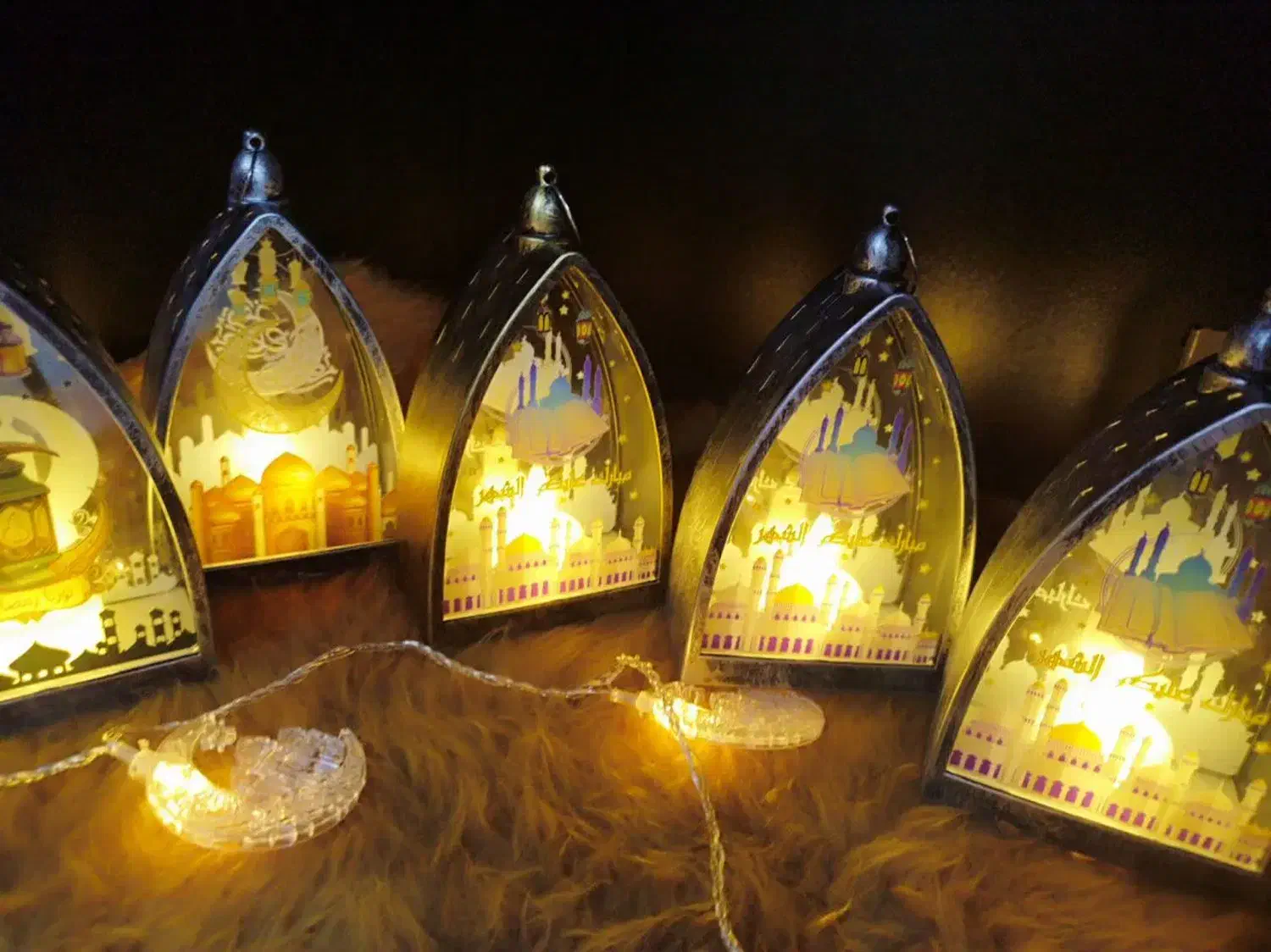 تزئینات ماه رمضان|ریسه و چراغ تزئینی|بندر ماهشهر, |دیوار