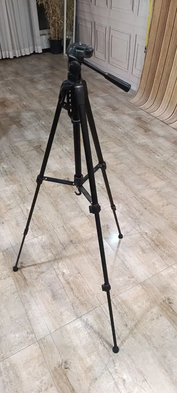 سه پایه دوربین|دوربین عکاسی و فیلمبرداری|کرج, کوی امامیه|دیوار