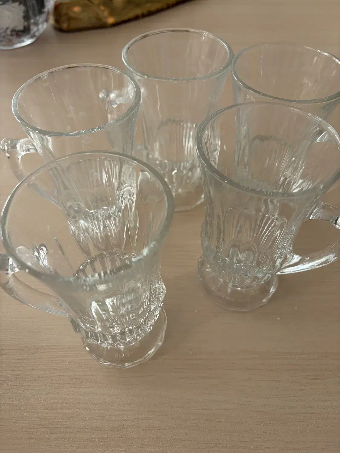 نیم لیوان خارجی|ظروف سرو و پذیرایی|قم, هنرستان|دیوار