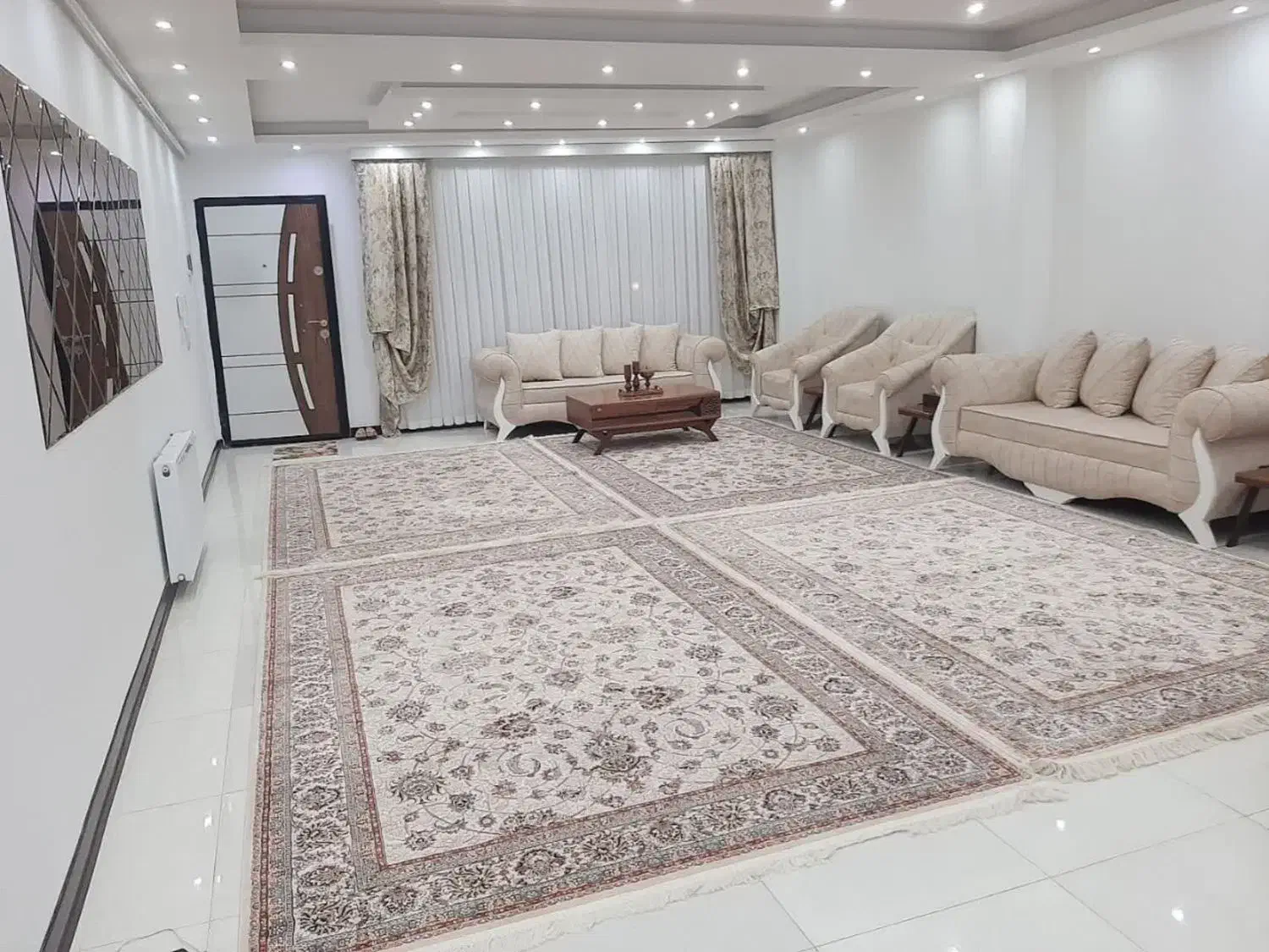 دوشان فاز۳ همکف عبورمجزا حیاطدار|فروش خانه و ویلا|سنندج, |دیوار