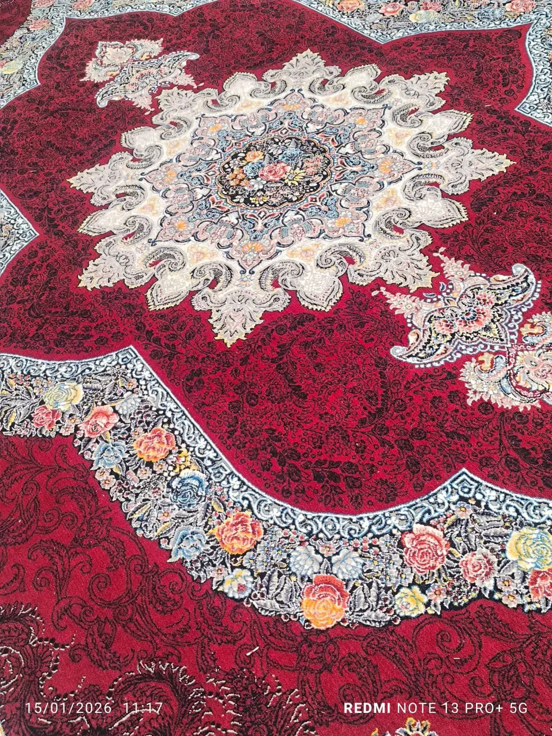 جفت۹ متری قرمز|فرش|ساوه, |دیوار