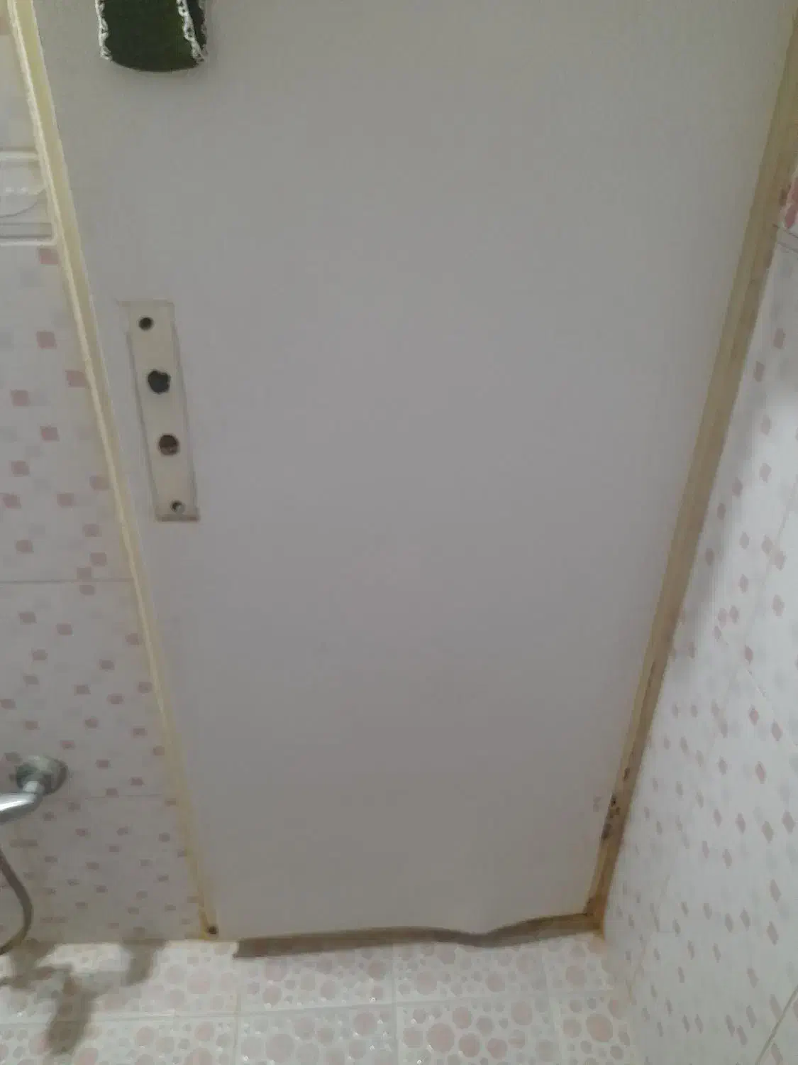 درب ضد آب|مصالح و تجهیزات ساختمان|اندیشه, اندیشه فاز ۴|دیوار