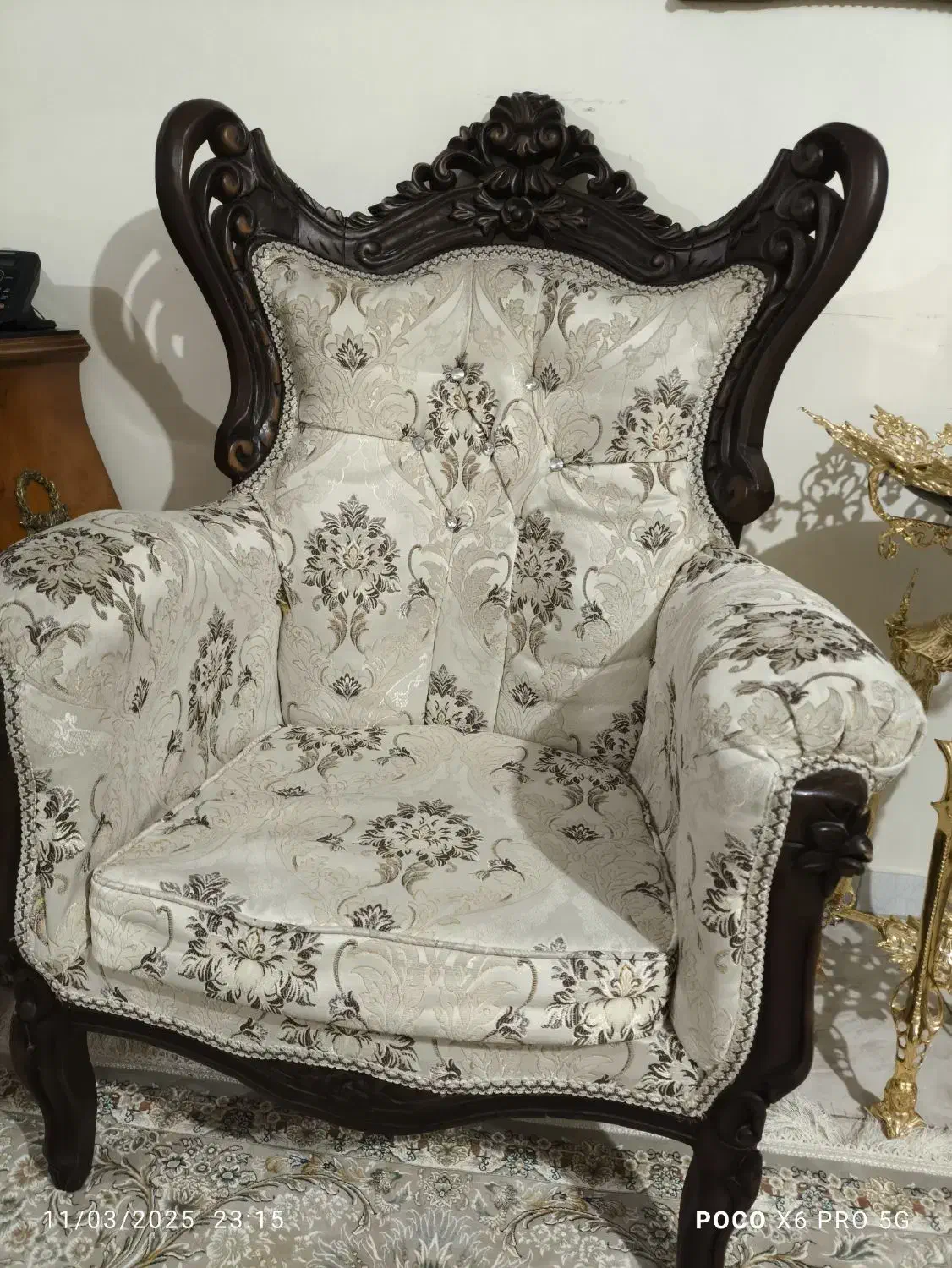 مبل کلاسیک سالم|مبلمان خانگی و میز عسلی|تویسرکان, |دیوار