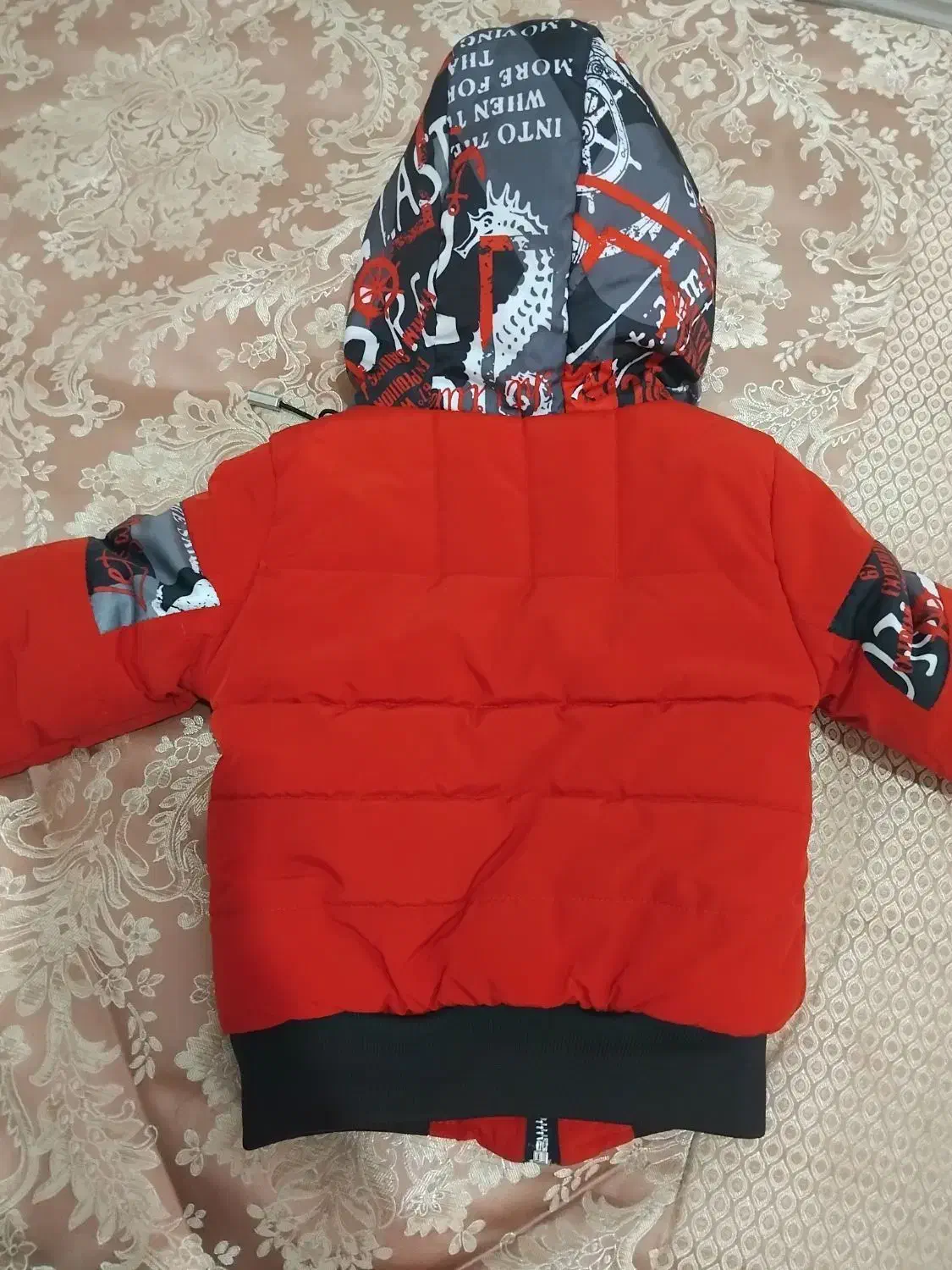 کاپشن بچگانه ۲ عدد|کفش و لباس بچه|پاکدشت, پاکدشت (مامازند)|دیوار