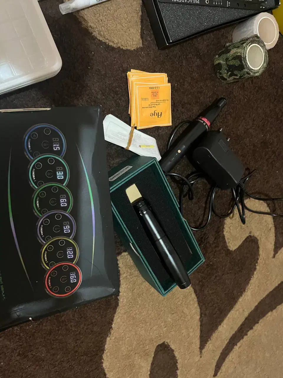 لوازم کامل میکروبلیدینگ و میکروپیگمنتیشن|آرایشگاه و سالنهای زیبایی|بابل, |دیوار