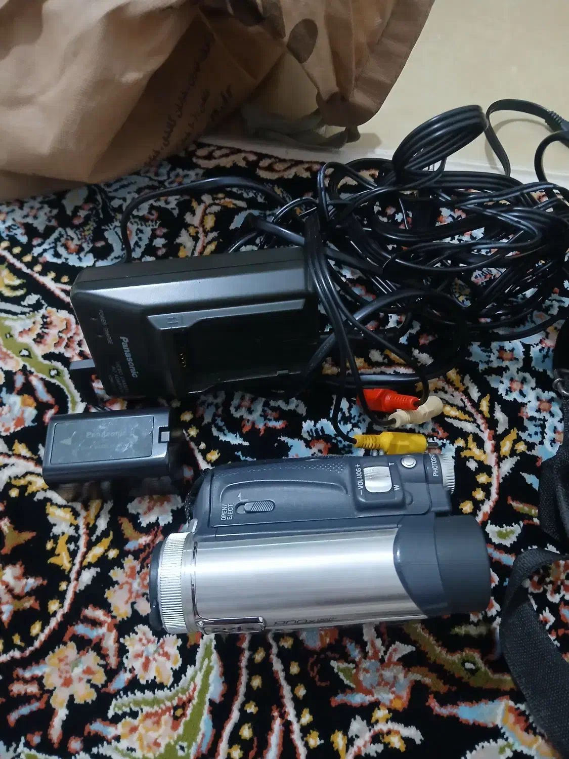 دوربین هندی کم پاناسونیک اصل|دوربین عکاسی و فیلمبرداری|بروجرد, |دیوار