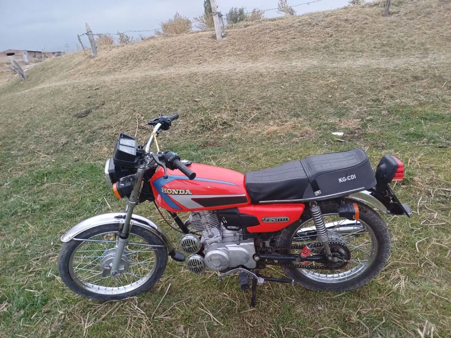 موتور ۱۲۵ کاملا سالم|موتورسیکلت|سراب, |دیوار