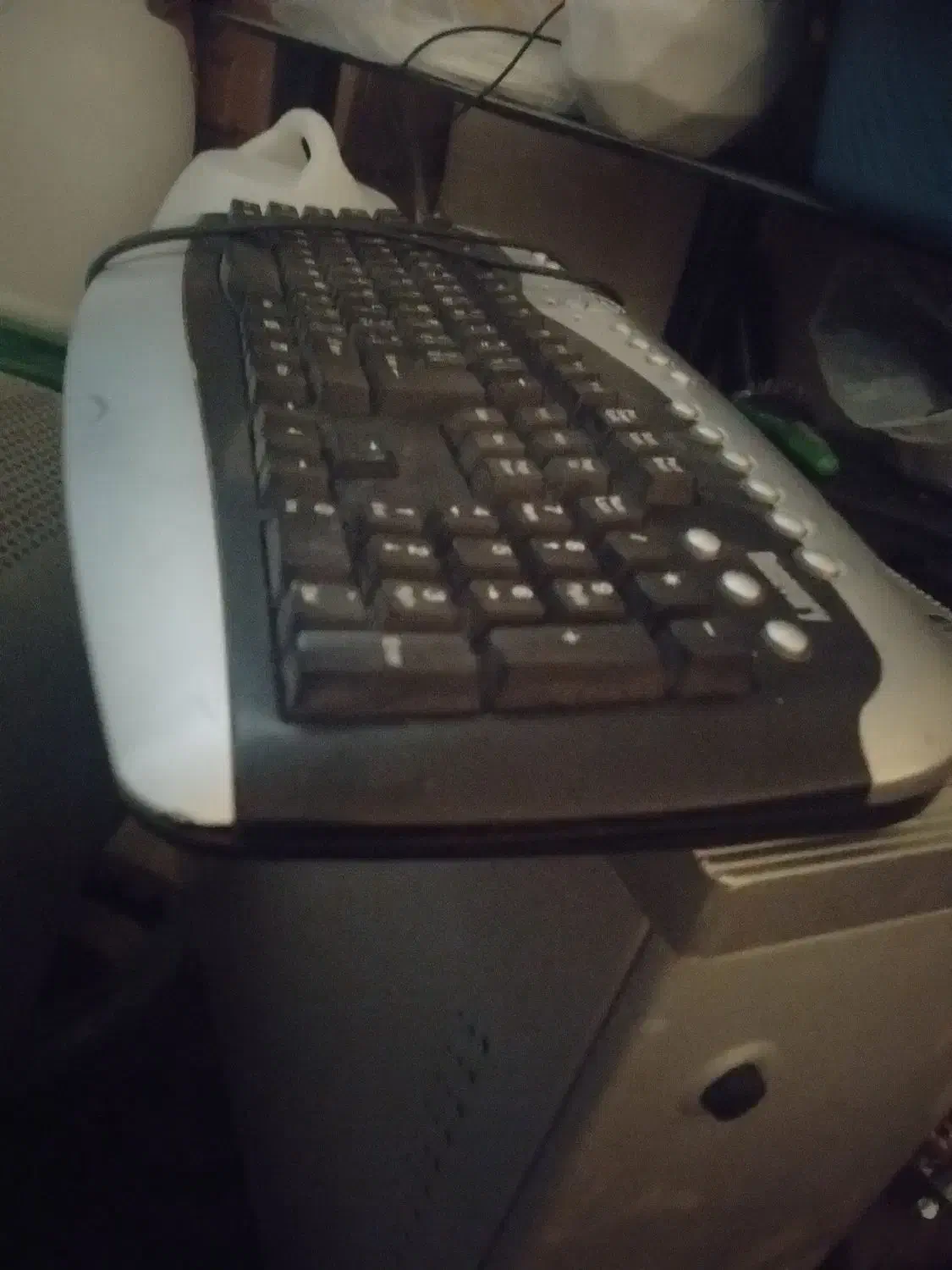 مانیتور وکامپیوتر|رایانه رومیزی|دهلران, |دیوار