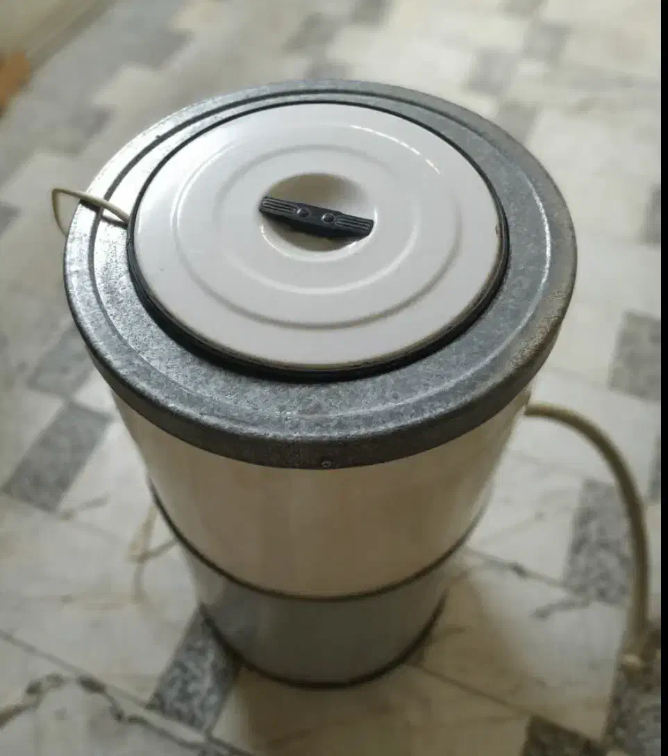 ماشین لباسشویی سطلی کاملا سالم و تمیز|ماشین لباسشویی و خشککن لباس|قم, باجک دو|دیوار