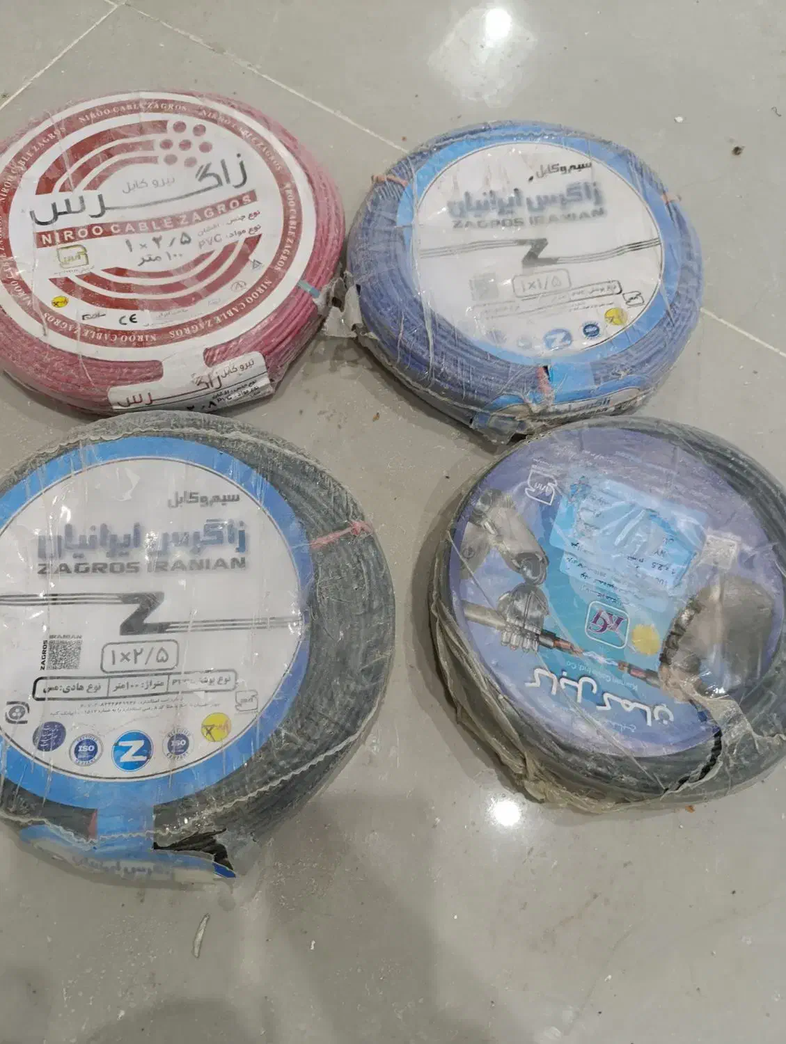 ۴ عددسیم برقکاری یک در دو نیم|مصالح و تجهیزات ساختمان|رشت, حومه رشت|دیوار