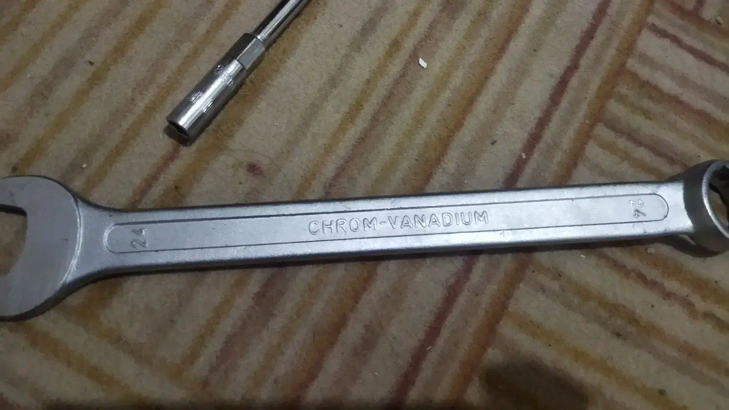 آچار|ابزارآلات|سبزوار, قلعه‌نو دهزار|دیوار