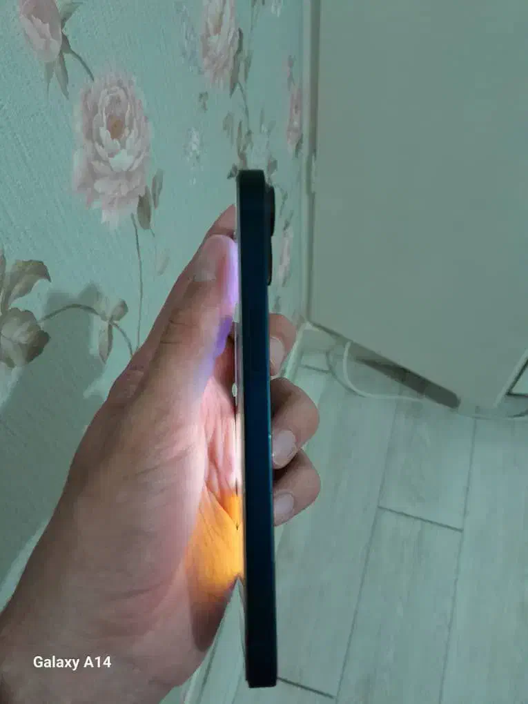 اپل iPhone 13 با حافظهٔ ۱۲۸ گیگابایت|موبایل|تهران, گرگان|دیوار