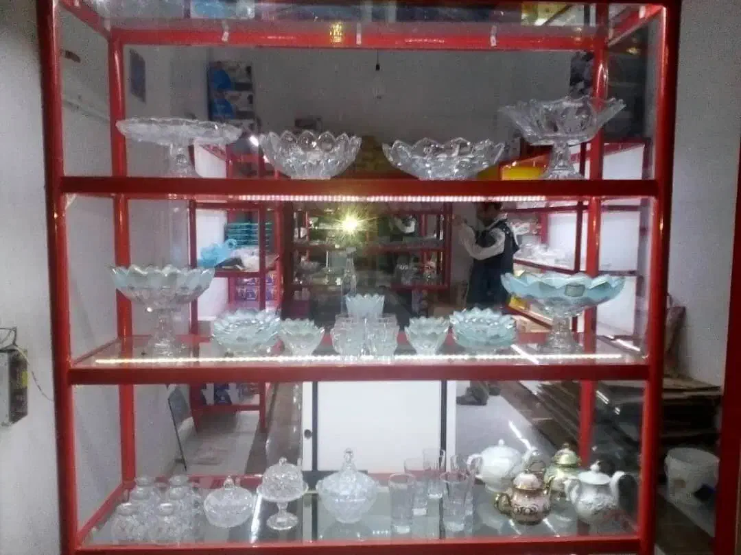 فروش ویترین و پیشخوان با LED و آینه|فروشگاه و مغازه|سنقر, |دیوار