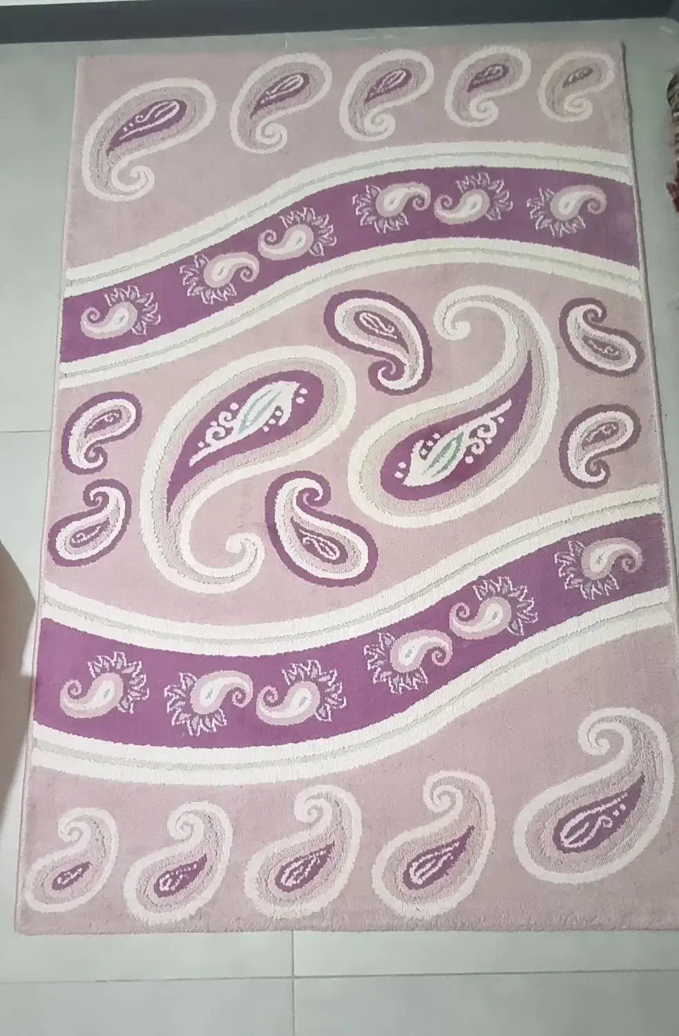 قالیچه در حد نو با سایز ۱/۸۰x۱/۲۰|فرش|شیراز, تاچارا|دیوار