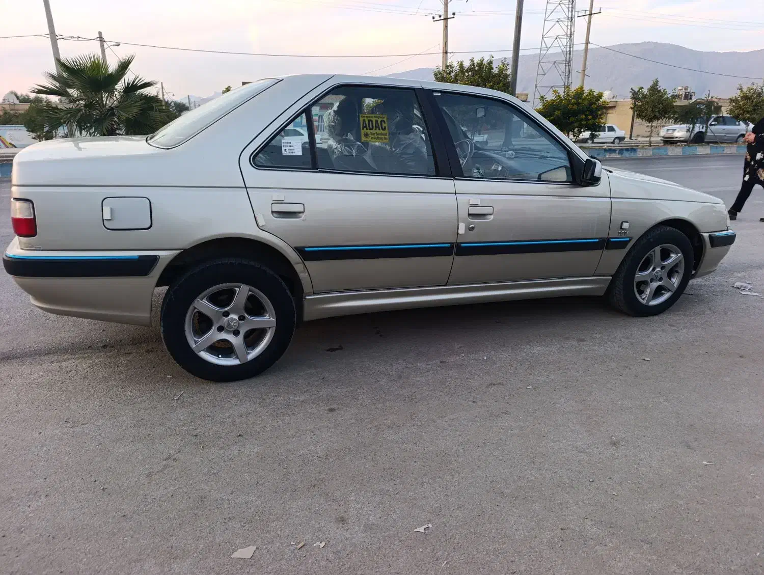 elx|خودرو سواری و وانت|سورنا, |دیوار