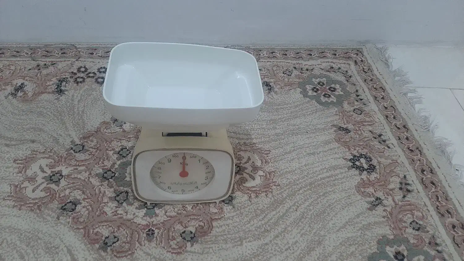 ترازو|ظروف پخت‌وپز|دماوند, مسکن مهر گیلاوند|دیوار