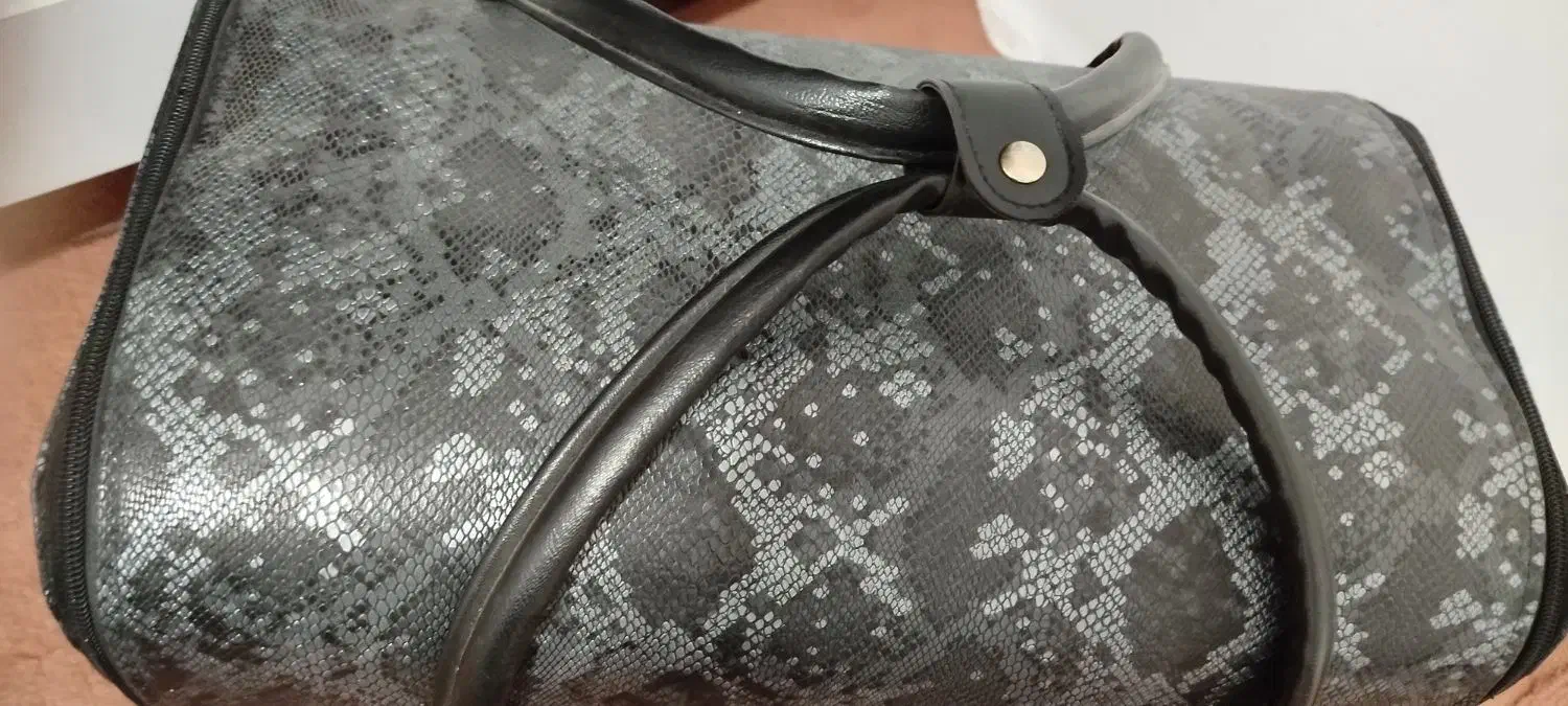 ساک لوازم آرایشی، مژه ،ناخن|کیف، کفش، کمربند|ماکو, |دیوار