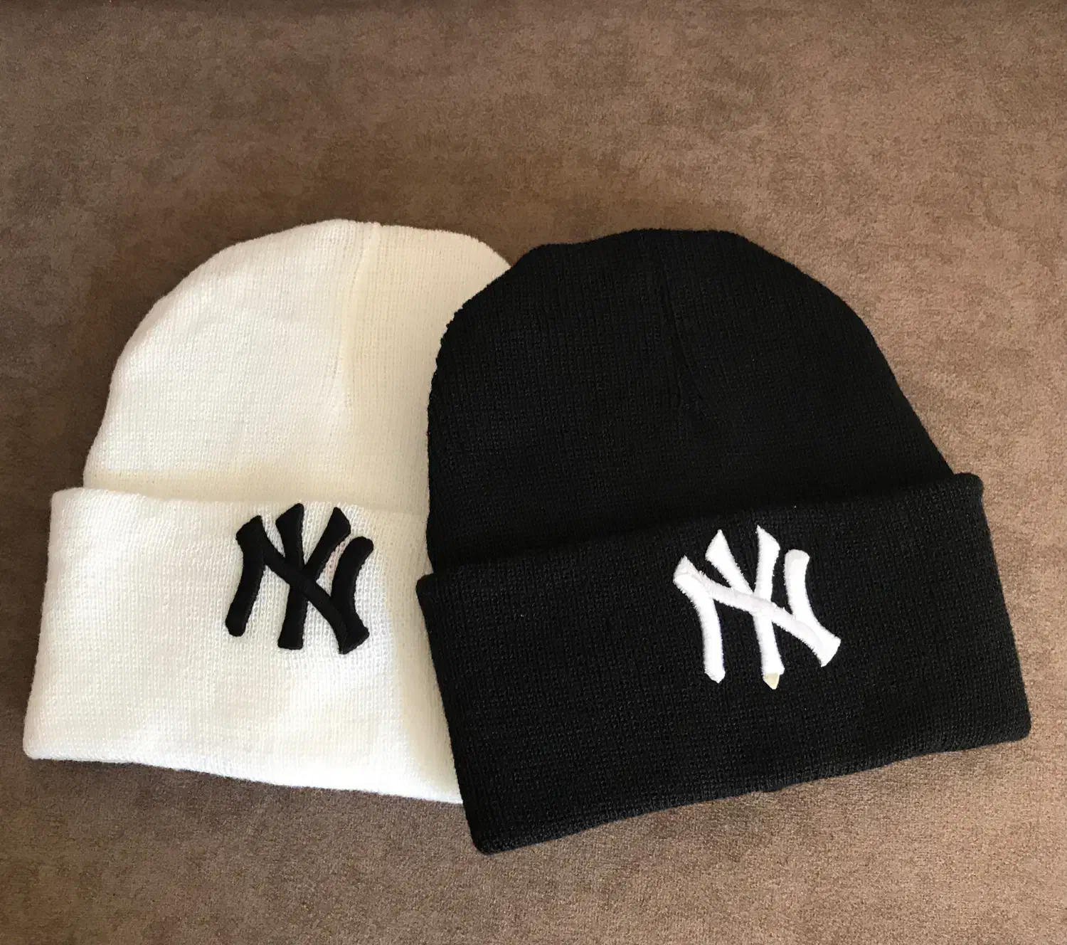 کلاه زمستانی|لباس|سبزوار, باهنر|دیوار