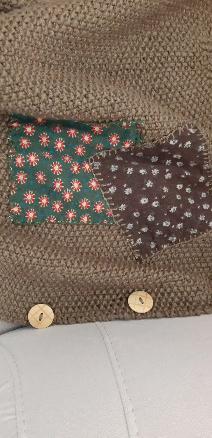 جلیقه|لباس|رشت, گلباغ نماز|دیوار