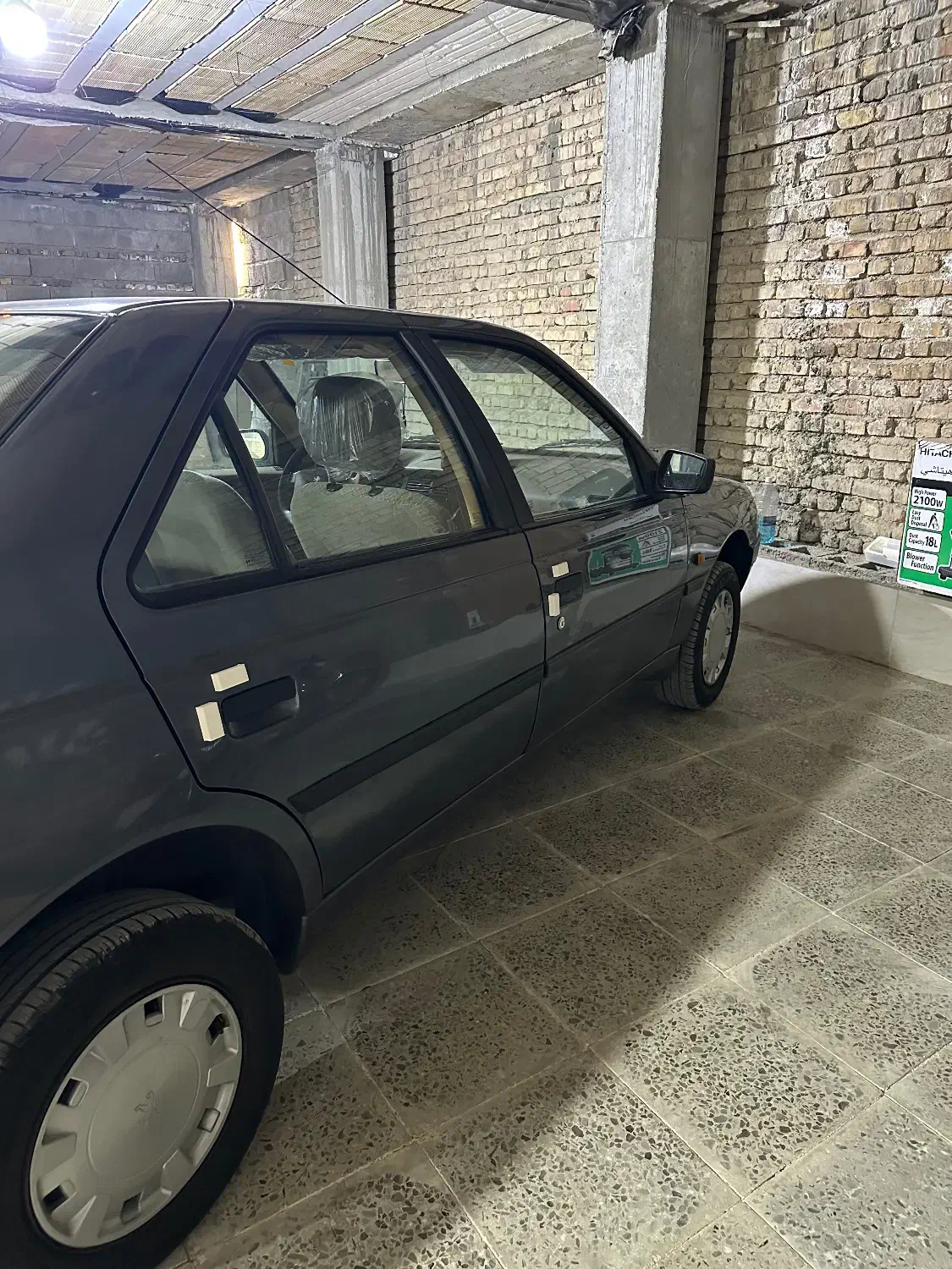 پژو۴۰۵ مدل ۹۸ درحدخشک|خودرو سواری و وانت|سراوان, |دیوار