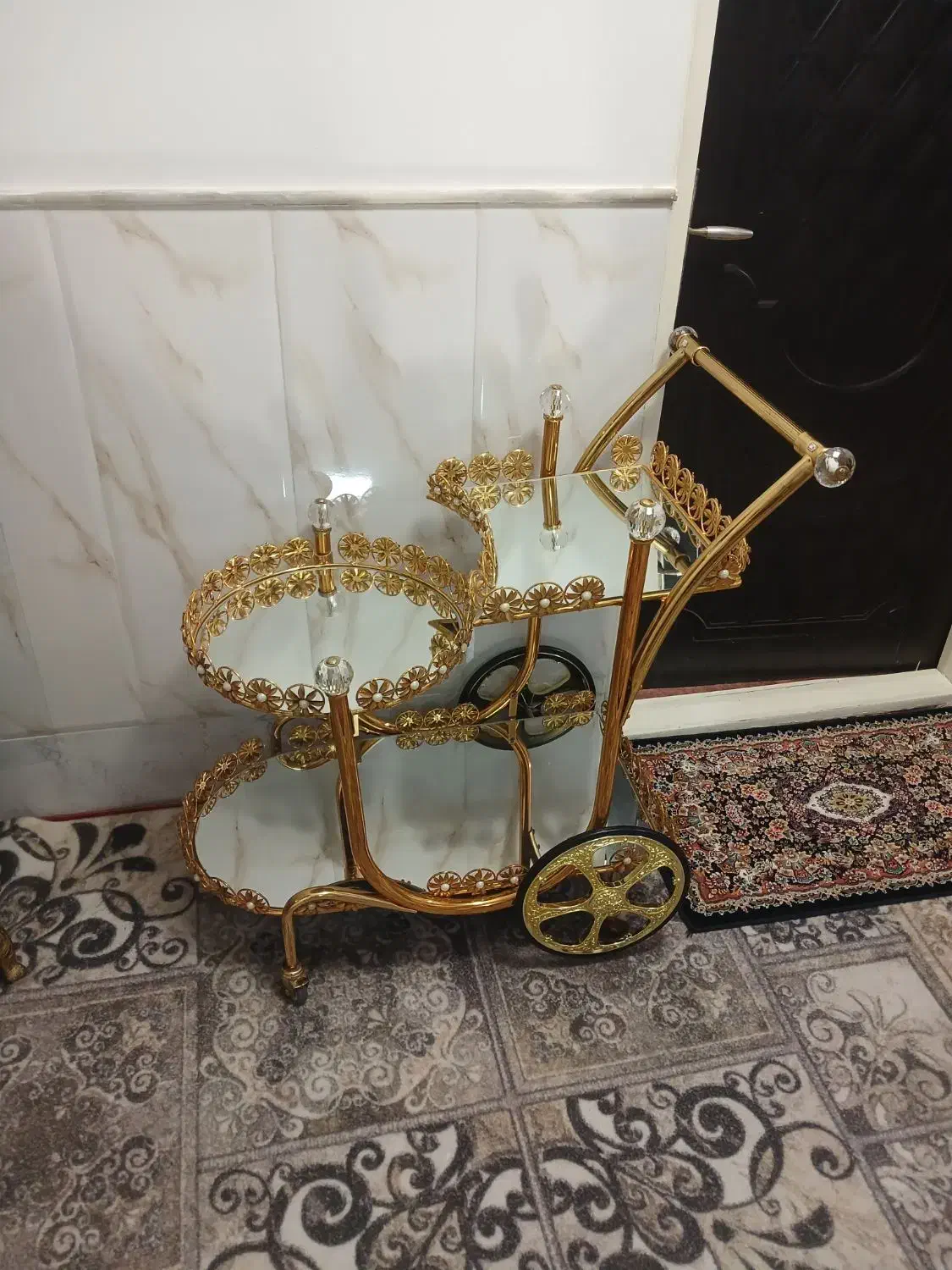 میز بار طلاعی|مبلمان خانگی و میز عسلی|قم, وادی السلام|دیوار