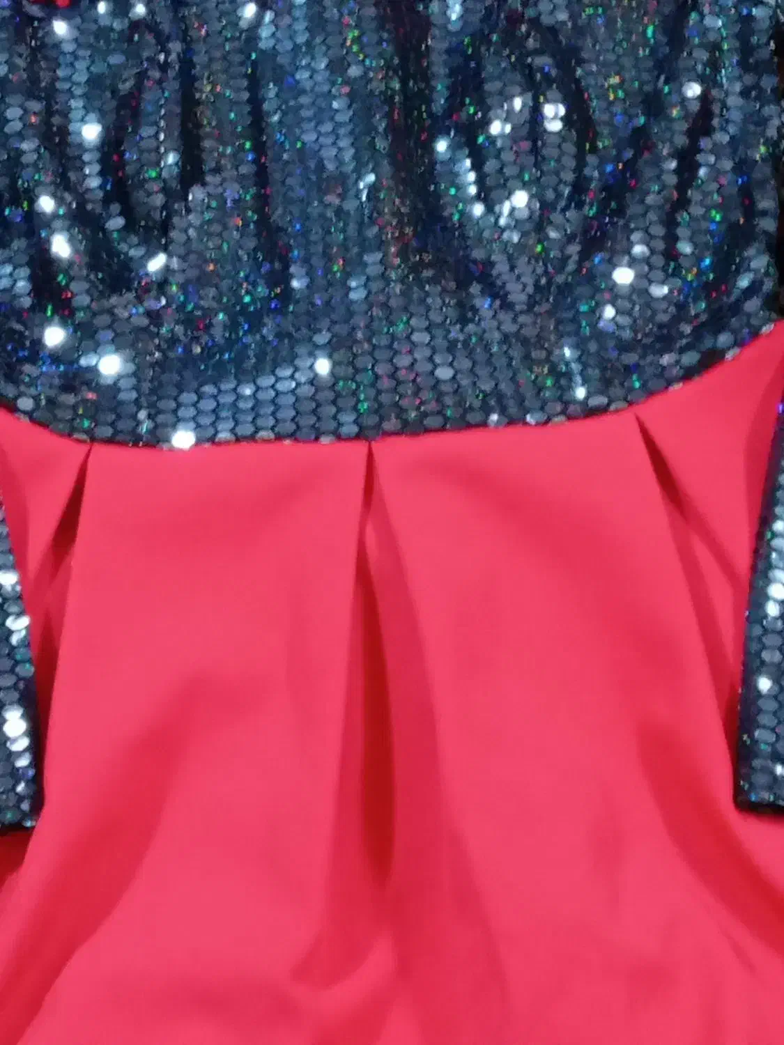 لباس مجلسی|لباس|طرقبه, |دیوار